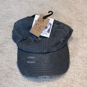 Pony tail hat, size: OS. Never worn.